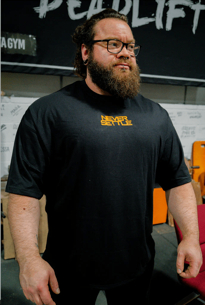 NEVER SETTLE Heavy Oversized T-Shirt - Strom Sports Australia -