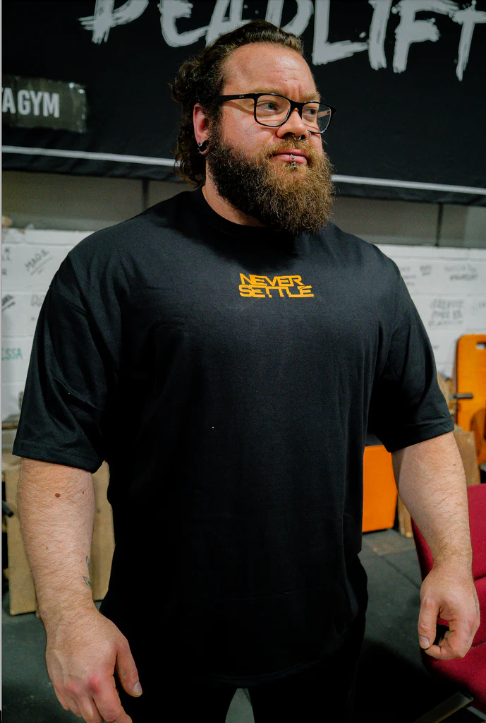 NEVER SETTLE Heavy Oversized T-Shirt